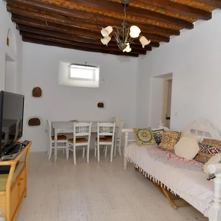Mykonos 4 Bedroom Cycladic With Free Parking Villa *