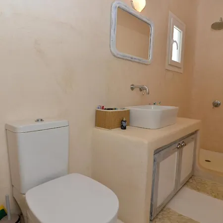 Mykonos 4 Bedroom Cycladic With Free Parking Villa *